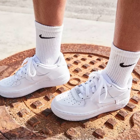 Youth Nike Air Force 1 - Picture 3 of 9